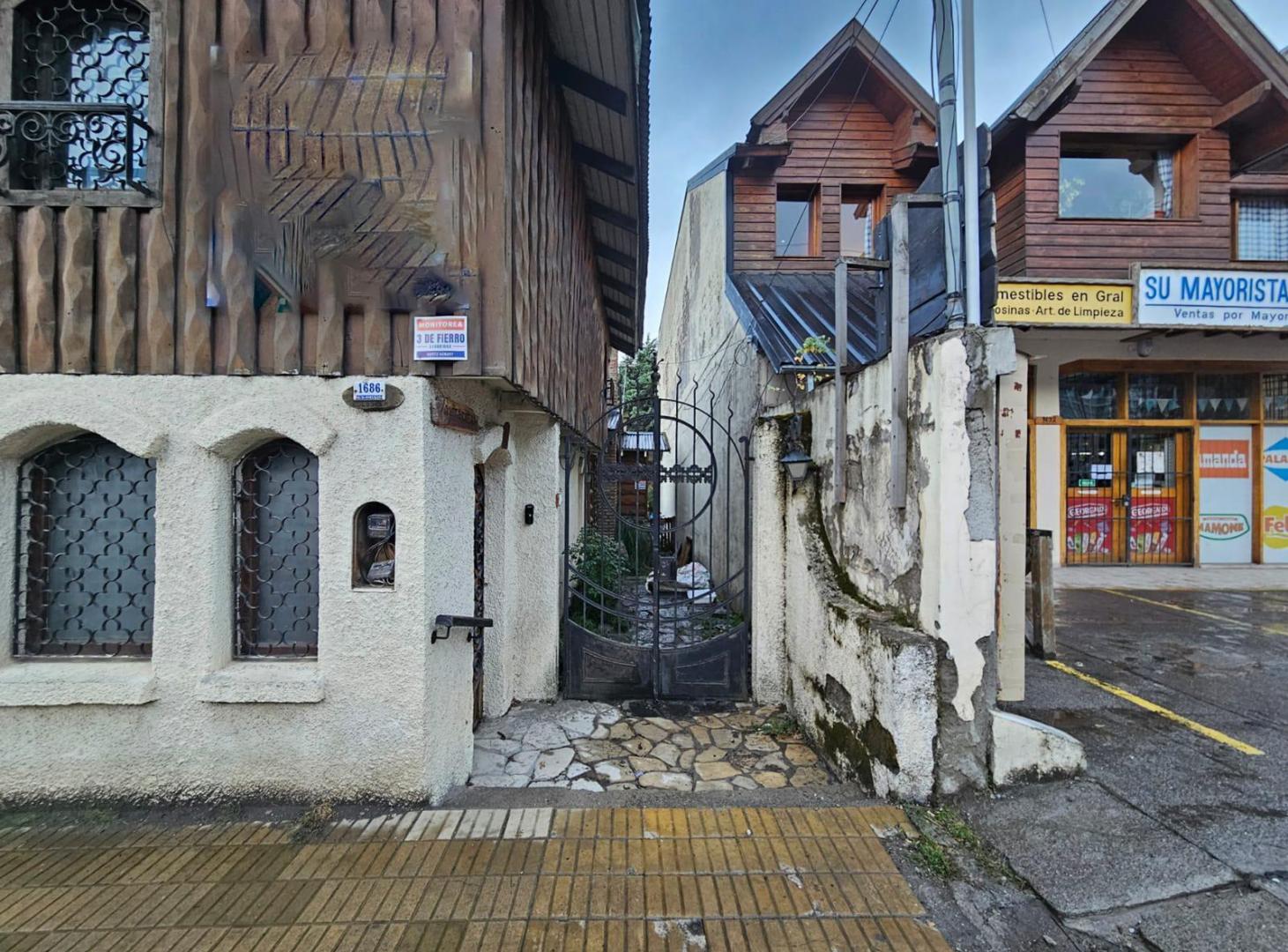 Foto de Terreno con casa en venta en centro de san martin de los andes, imagen 3