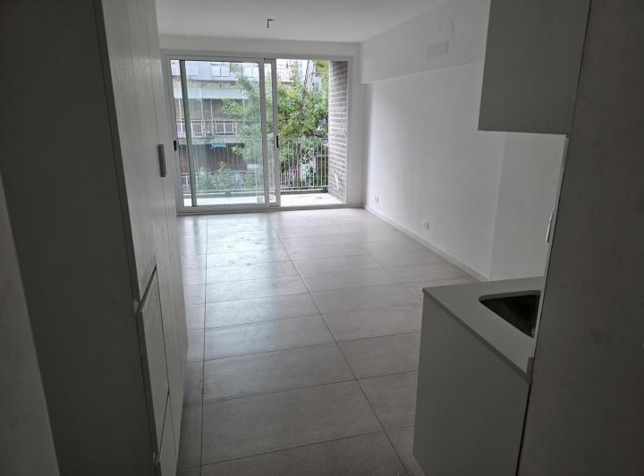 Departamento en Alquiler en Caballito – 1 Ambientes con Balcón | Senillosa 357 1