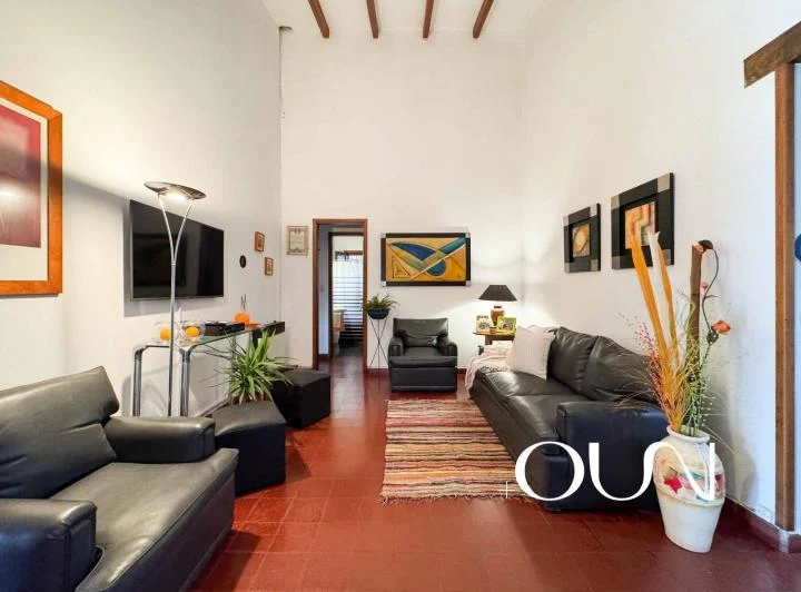 Casa en venta 3 Dormitorios, quincho y pileta. 4