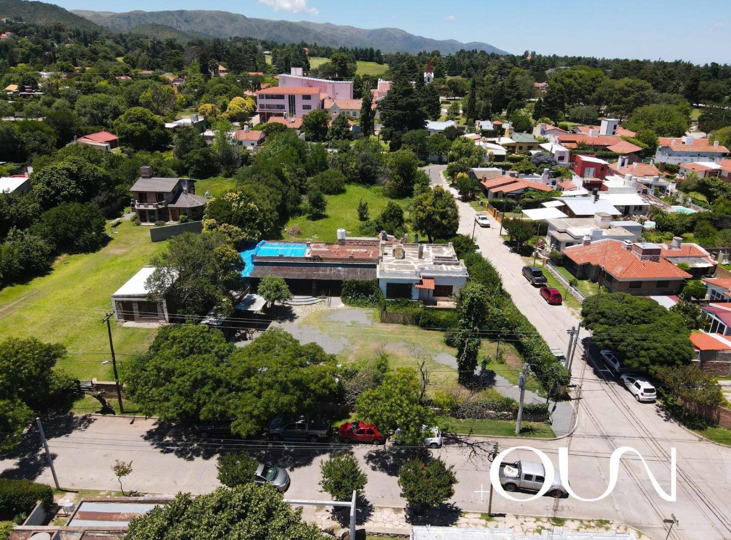 Casa y terreno en venta La Cumbre.