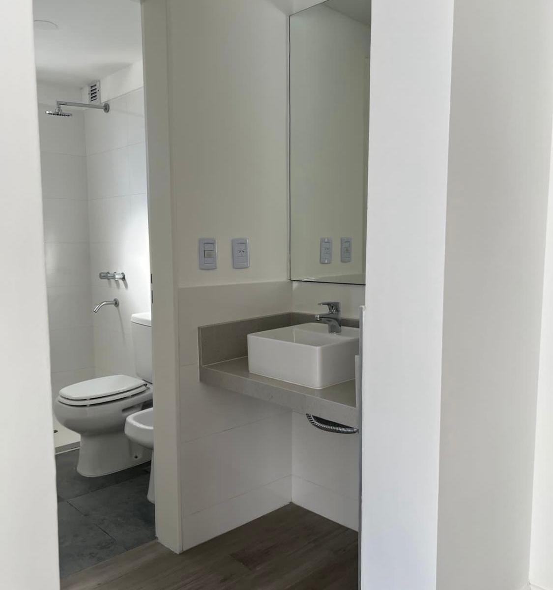 Venta Departamento de Un dormitorio en Zona Centro. Pte Roca 1100