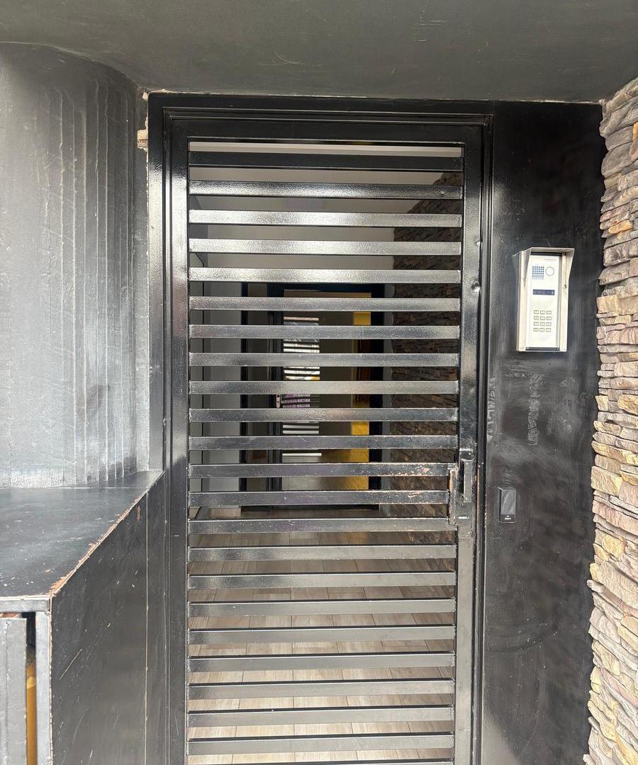 Foto de Alquiler Monoambiente amplio con balcon. Cafferata 900, imagen 3