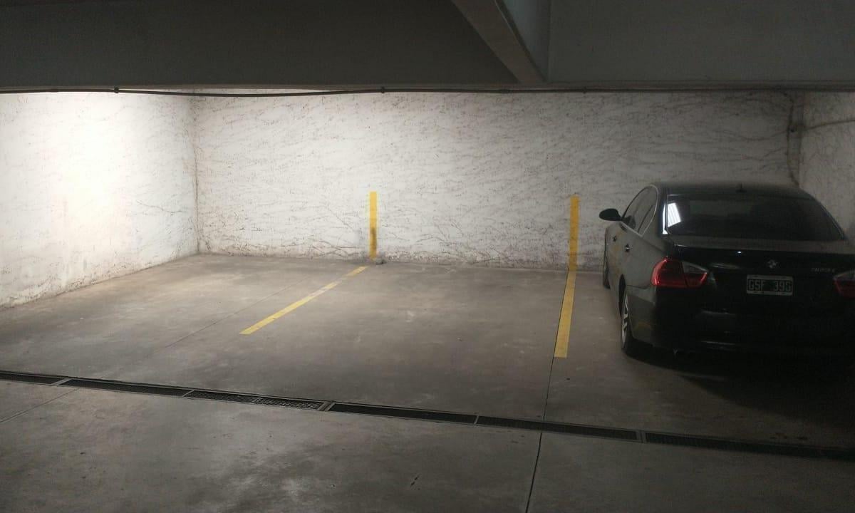 Foto de Venta cochera techada Colón 1800, imagen 3