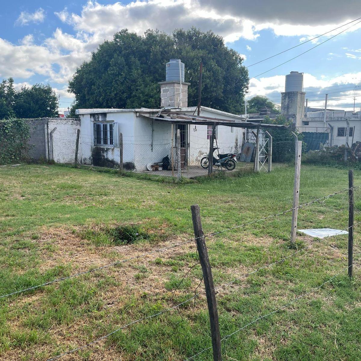 Oportunidad! Dos Terrenos Colindantes, con Construcciones, en Sector Sur. 5