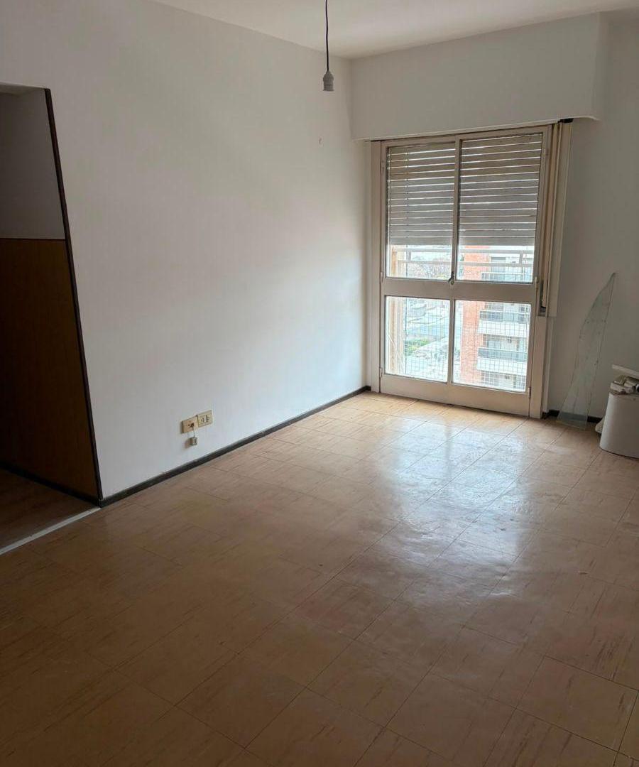 Foto de Departamento de 80 m² con 2 dormitorios en alquiler en Río Cuarto, imagen 3