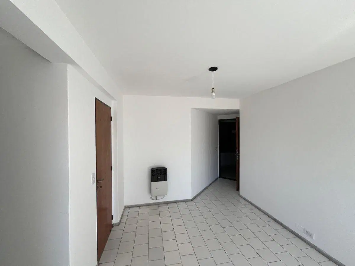 Alquilo Depto 1 dormitorio a 1 cuadra de tribunales. 2