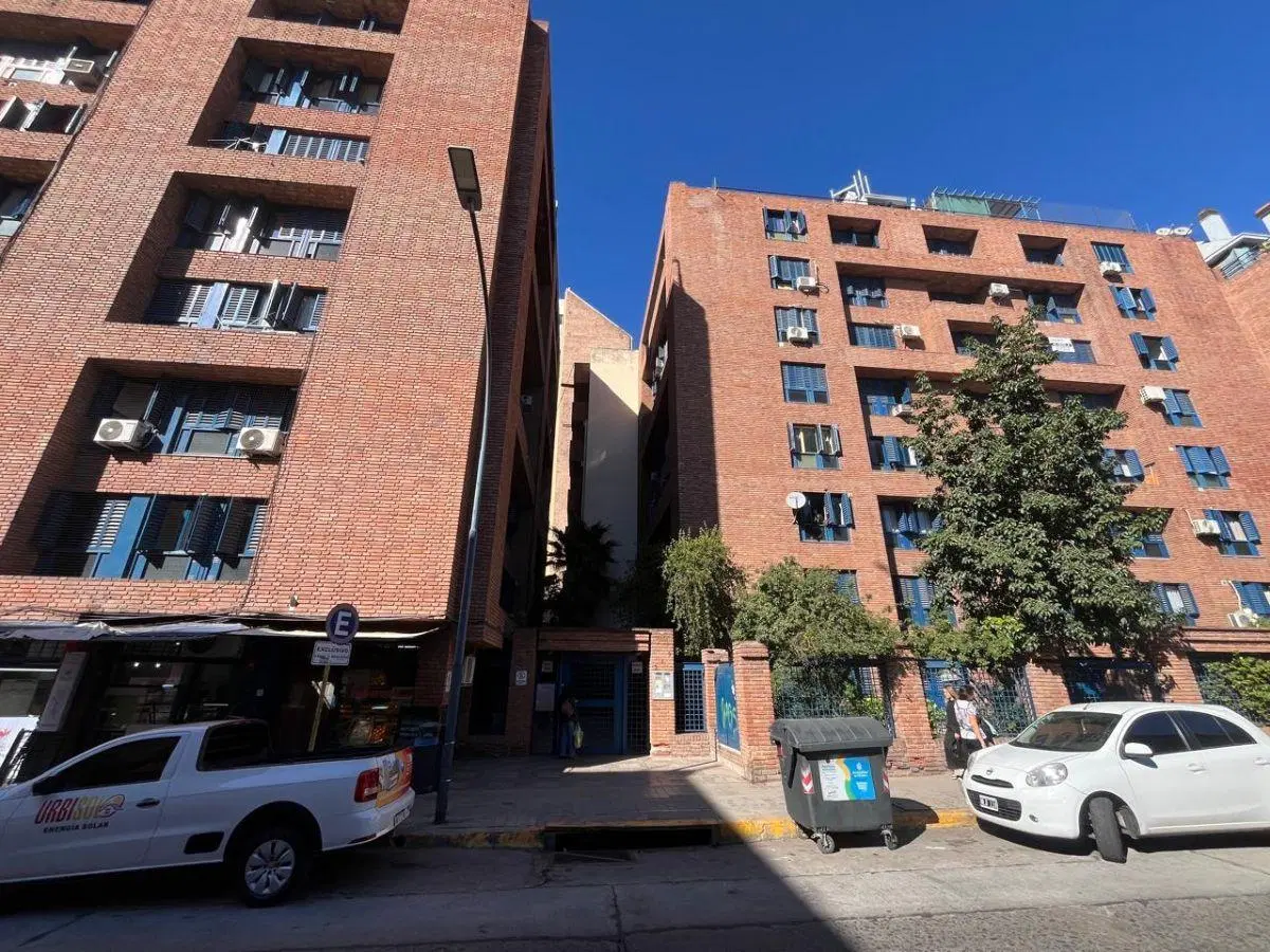 Alquilo Depto 1 dormitorio a 1 cuadra de tribunales. 1