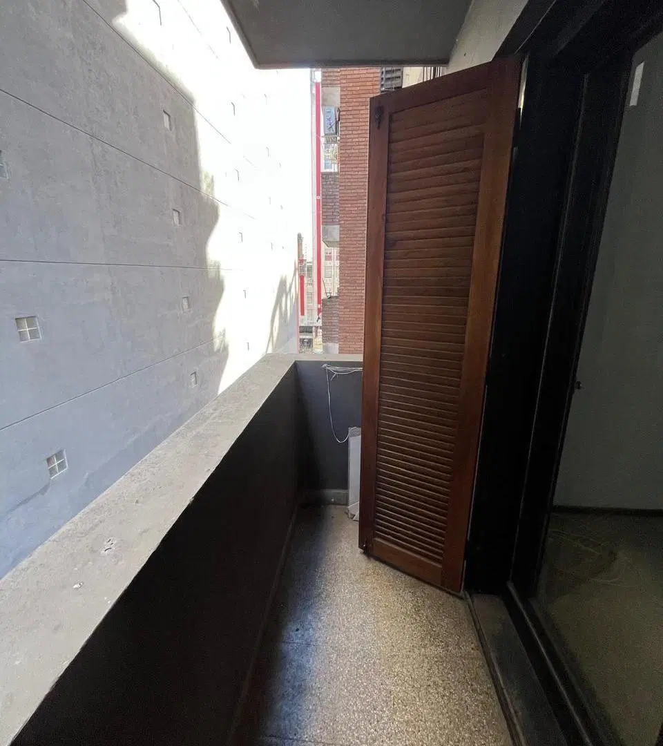 Alquilo depto de 1 dormitorio, en el centro, super tranquilo a metros de chacabuco 4