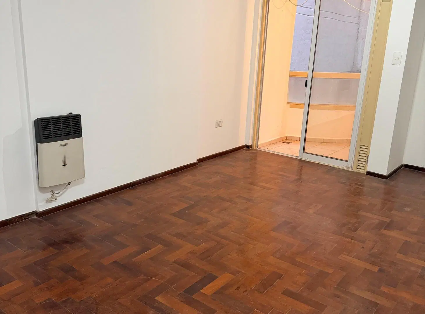 Vendo hermoso departamento de 2 dormitorios super cómodo en Nueva Córdoba. 3