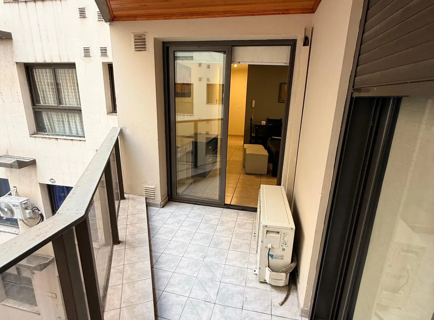 Alquilo departamento semi amoblado con seg. 24hs en Nueva Córdoba contrato mínimo 12 meses 3