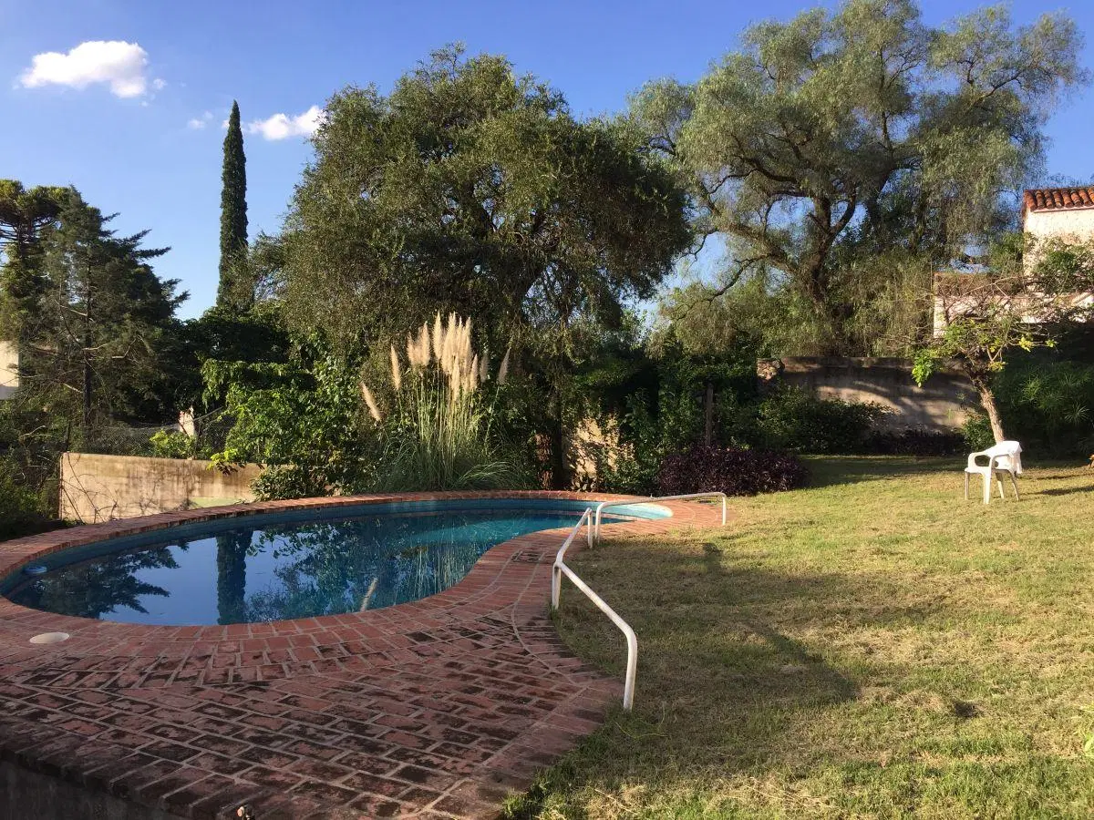 Vendo espectácular casa en Villa Allende con Cancha de Tenis y Piscina a Metros de la Policia. 5