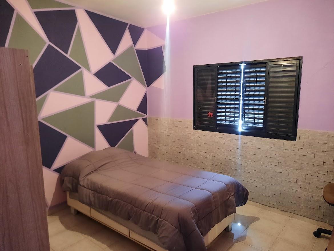 Venta de Casa de 3 Dorm. en Esquina. Zona Norte. a m de Circunvalación. 4