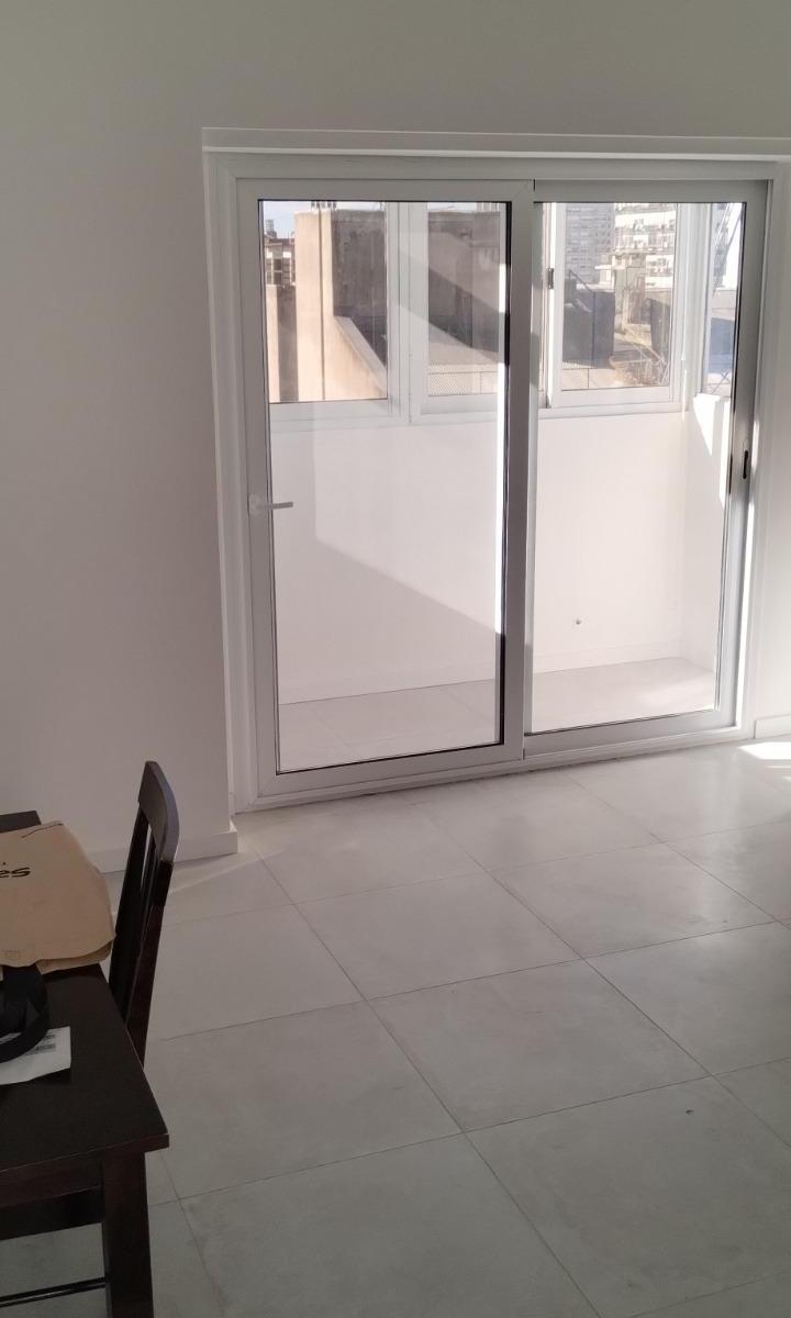 Departamento 2 Ambientes Al Frente Piso 14 Apto Profesional Hecho a Nuevo 2