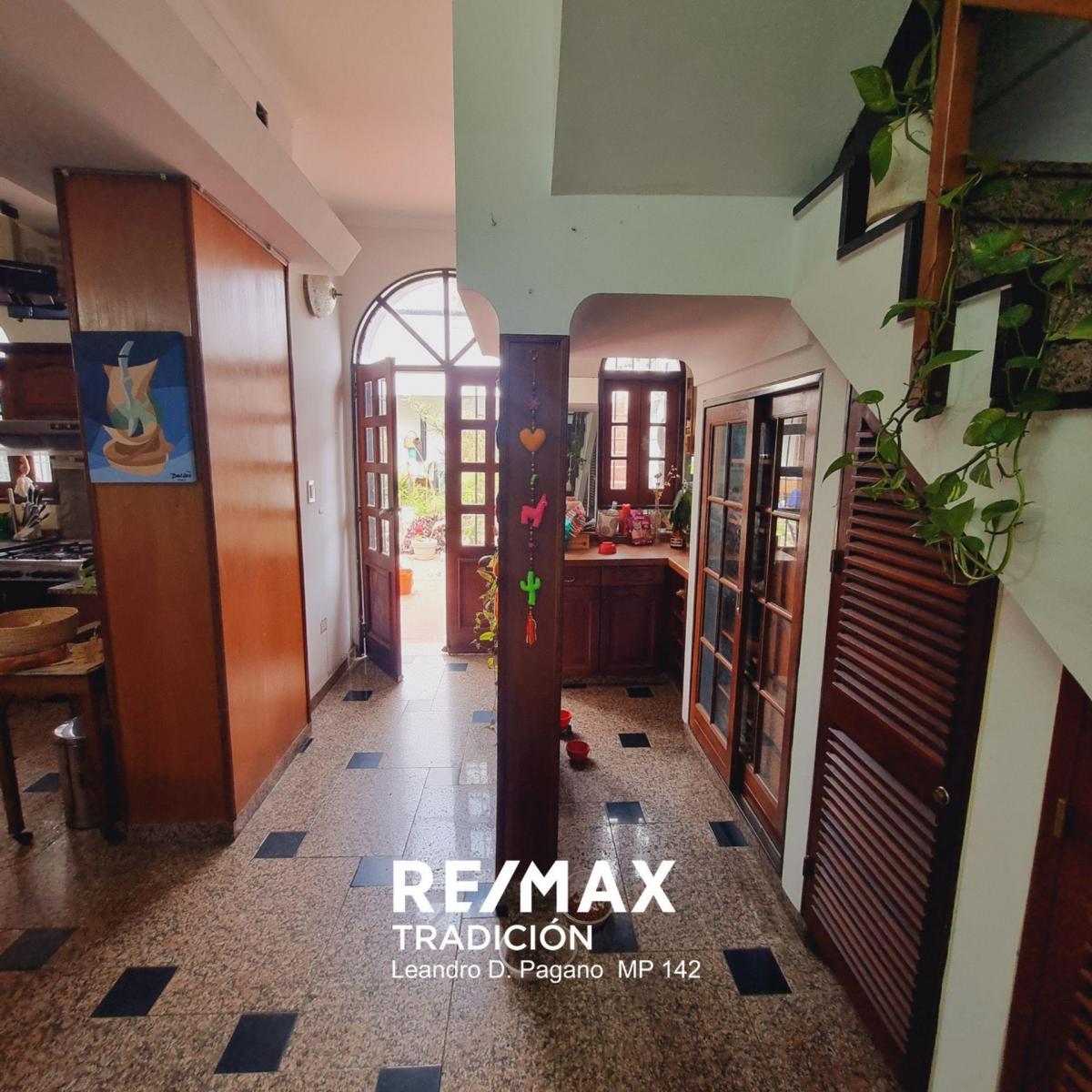 Casa Venta 5 Dorm Microcentro Rcia 3