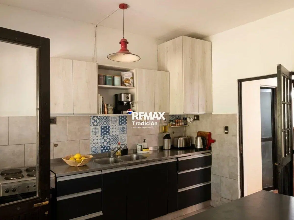 VENTA CASA 3 DORM CON PILETA RESISTENCIA CHACO 4