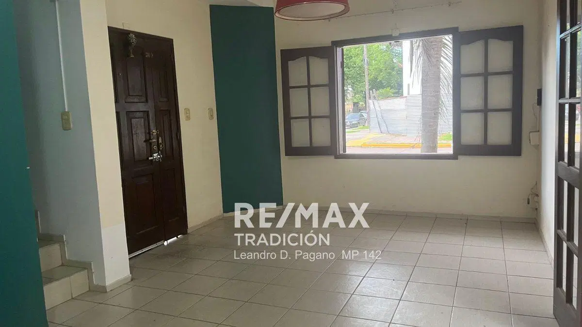 VENTA CASA DÚPLEX- EN ESQUINA, MACROCENTRO 2