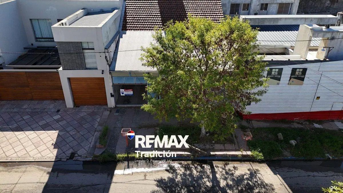 Casa 5 dorm. en venta – Resistencia – Patio amplio 4