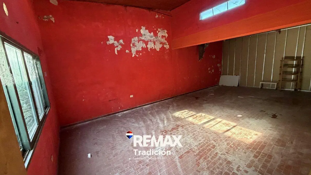 Local comercial en venta – Arturo Illia – 1750 m² 5