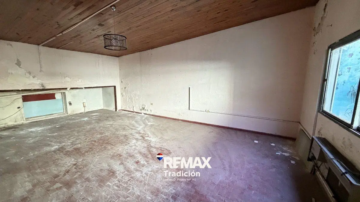 Local comercial en venta – Arturo Illia – 1750 m² 3