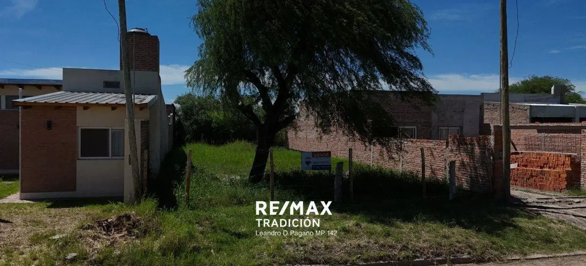 Terreno de 280m² en Venta B° Carpincho Macho .- 4