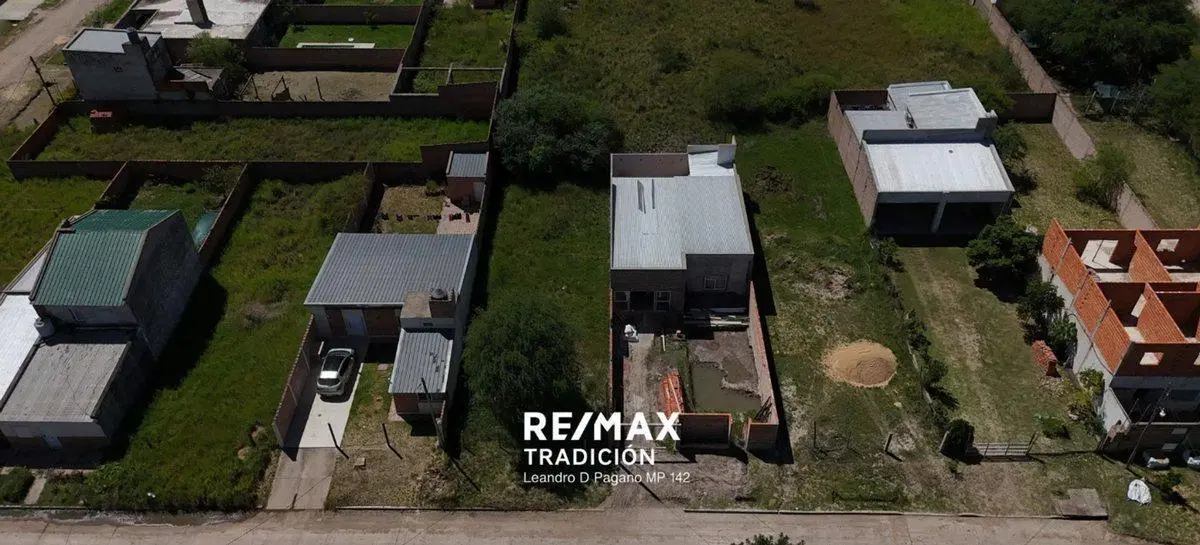 Terreno de 280m² en Venta B° Carpincho Macho .- 5
