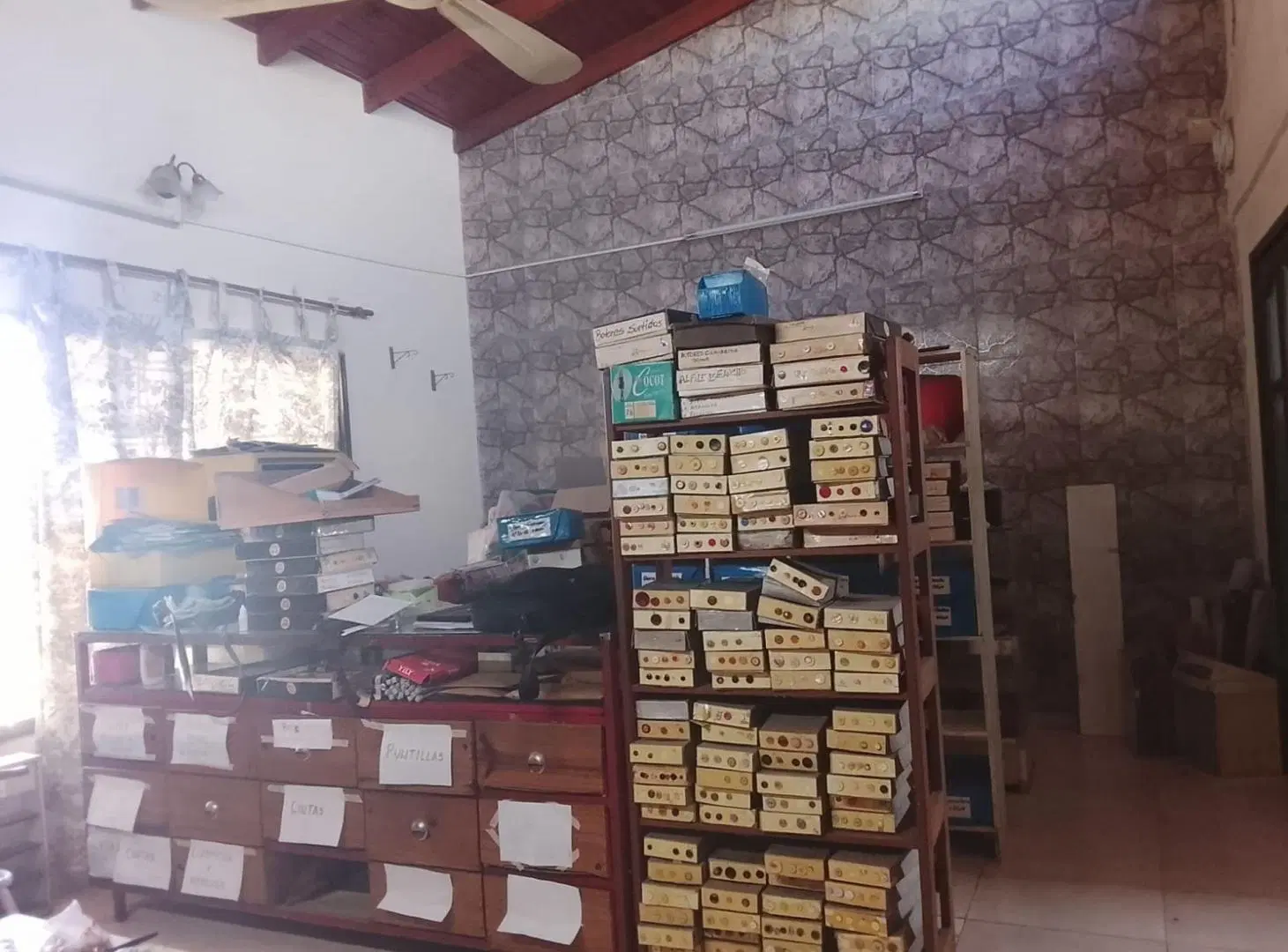 CASA EN ALQUILER C LOCAL COMERCIAL EN RESISTENCIA 2