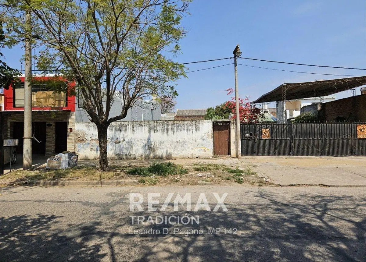 Lote de 500 m2 en AQUILER  microcentro Saenz Peña 3