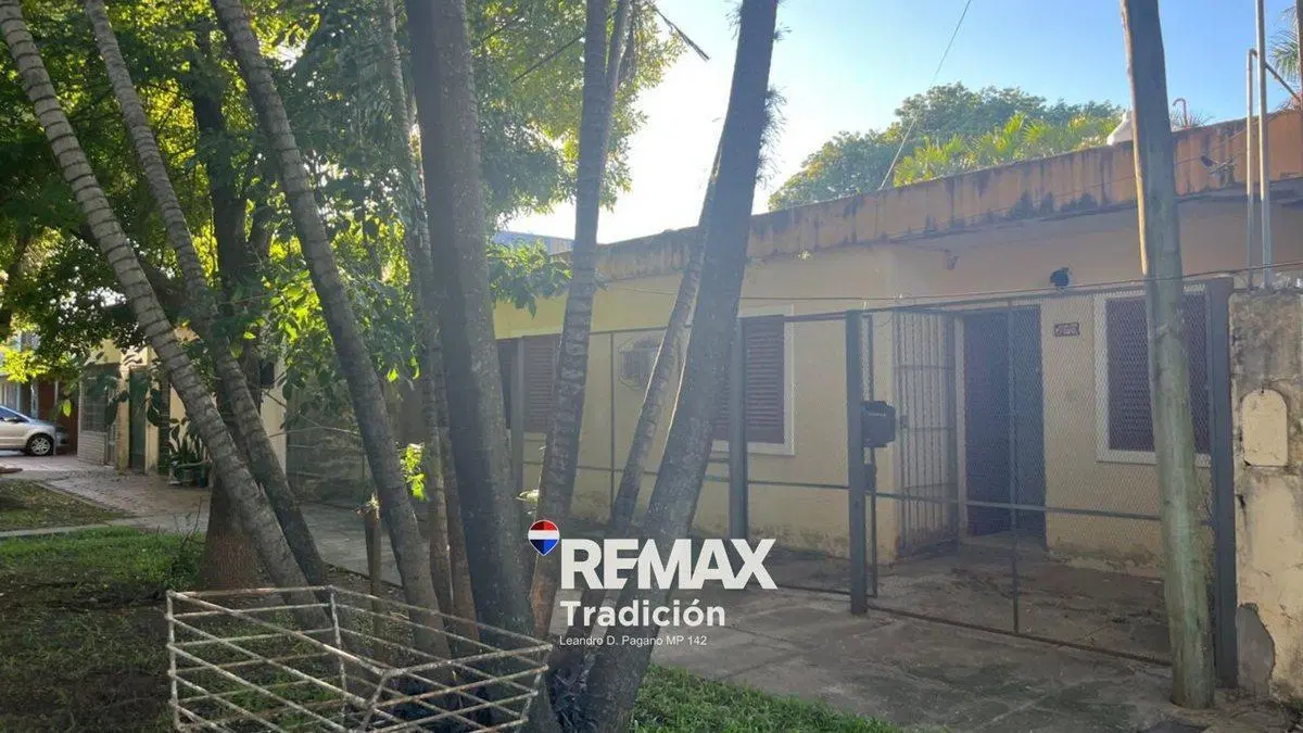 CASA EN VENTA  MACROCENTRO CON GARAGE Y PATIO 2