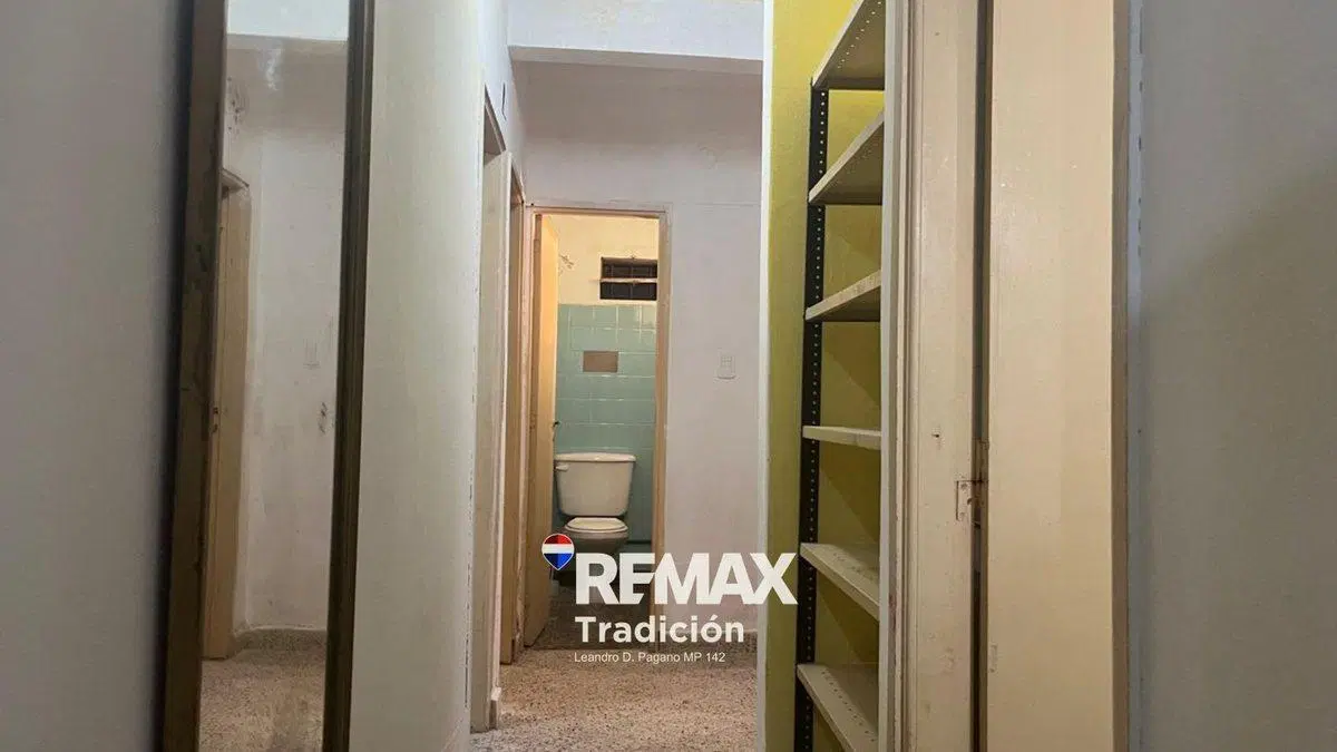 CASA EN VENTA  MACROCENTRO CON GARAGE Y PATIO 4