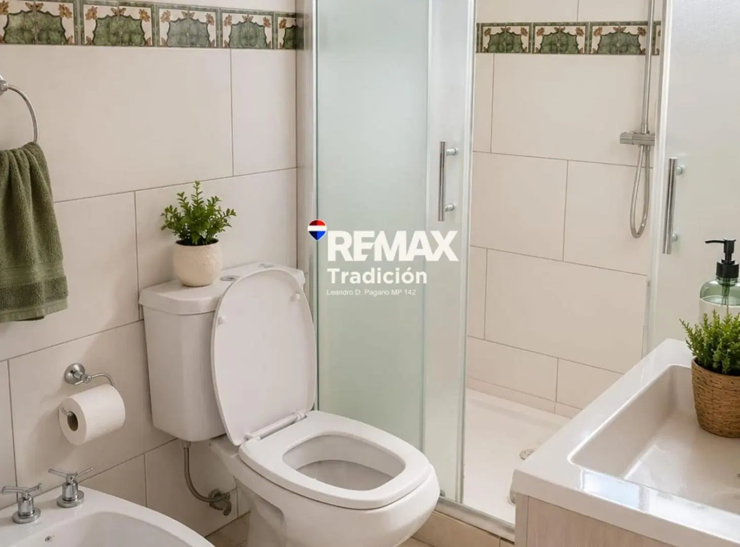CASA EN VENTA C PILETA B° LA HERRADURA COL BENITEZ 3