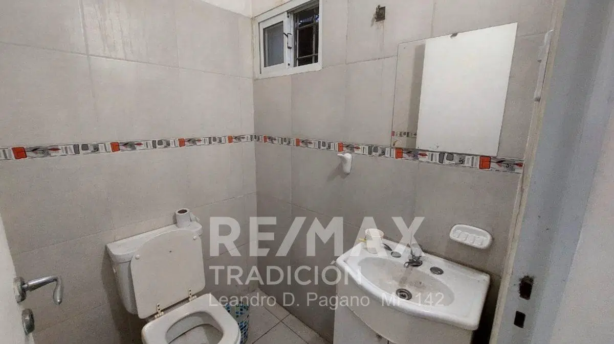 Local Comercial con terreno en Venta Macrocentro 4