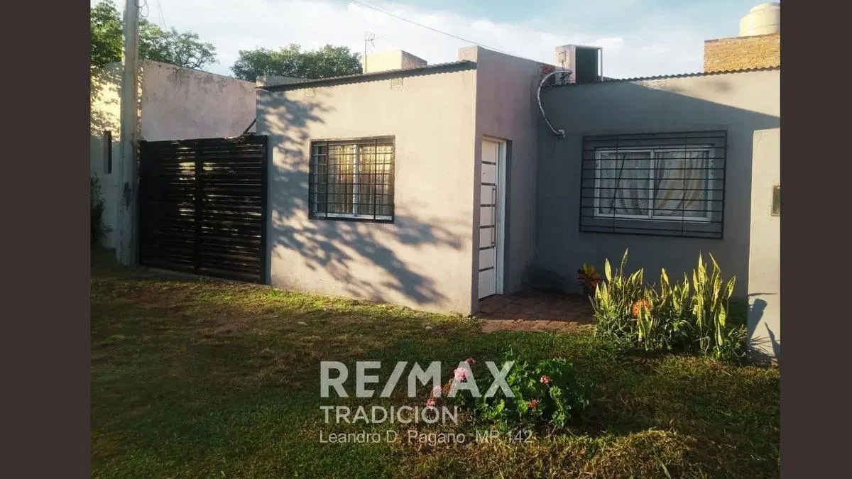Casa 4 amb. en venta en centro de Fontana 4