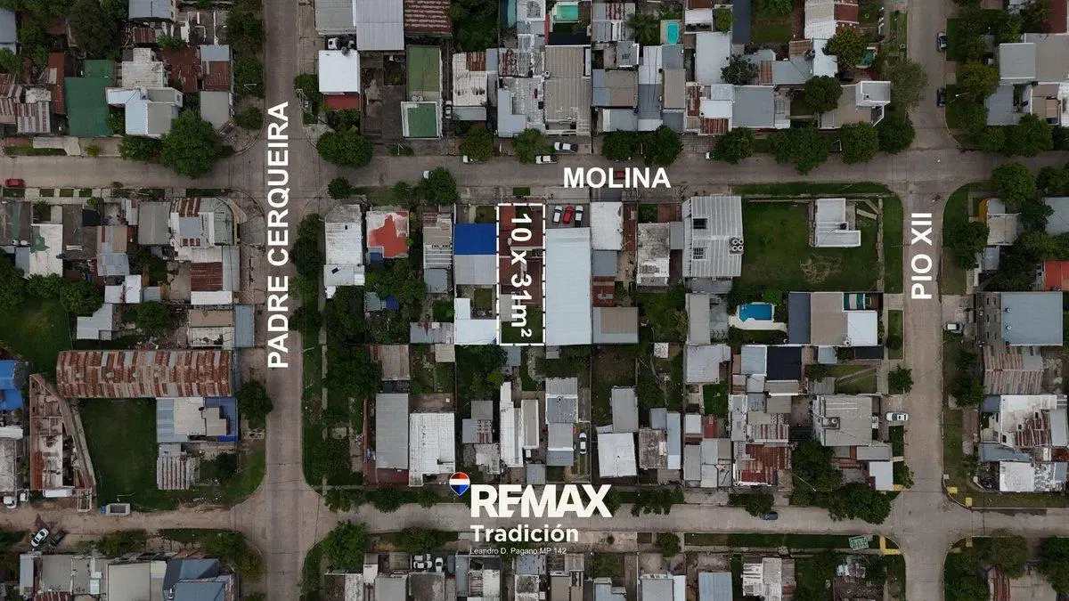 Casa de 5 ambientes en venta categoría muy buena. 4
