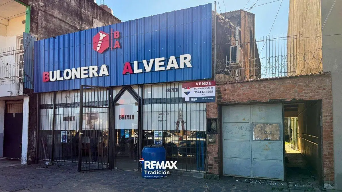 Local y vivienda en venta en plena Zona Comercial 3