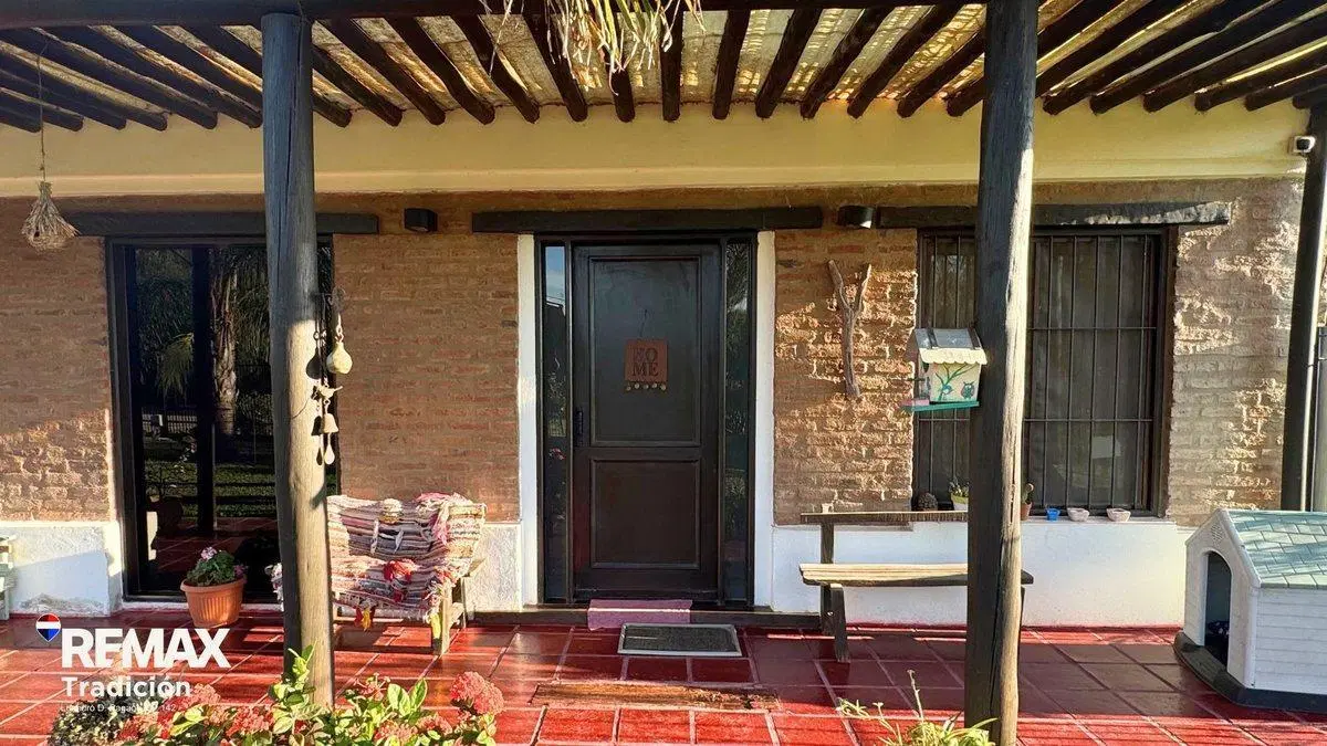 CASA EN VENTA - 4 HABITACIONES - MONTE ALTO 2