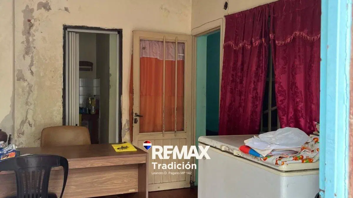 VENTA Galpón  sobre Av. Alvear -  a Reciclar 2