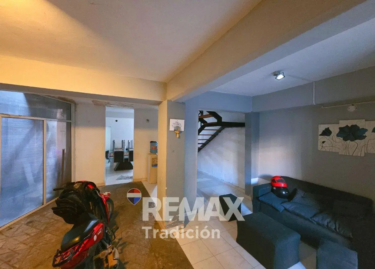 Casa en venta macrocentro 2 habitaciones y cochera 5