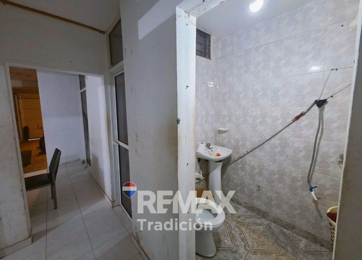 Casa en venta macrocentro 2 habitaciones y cochera 3