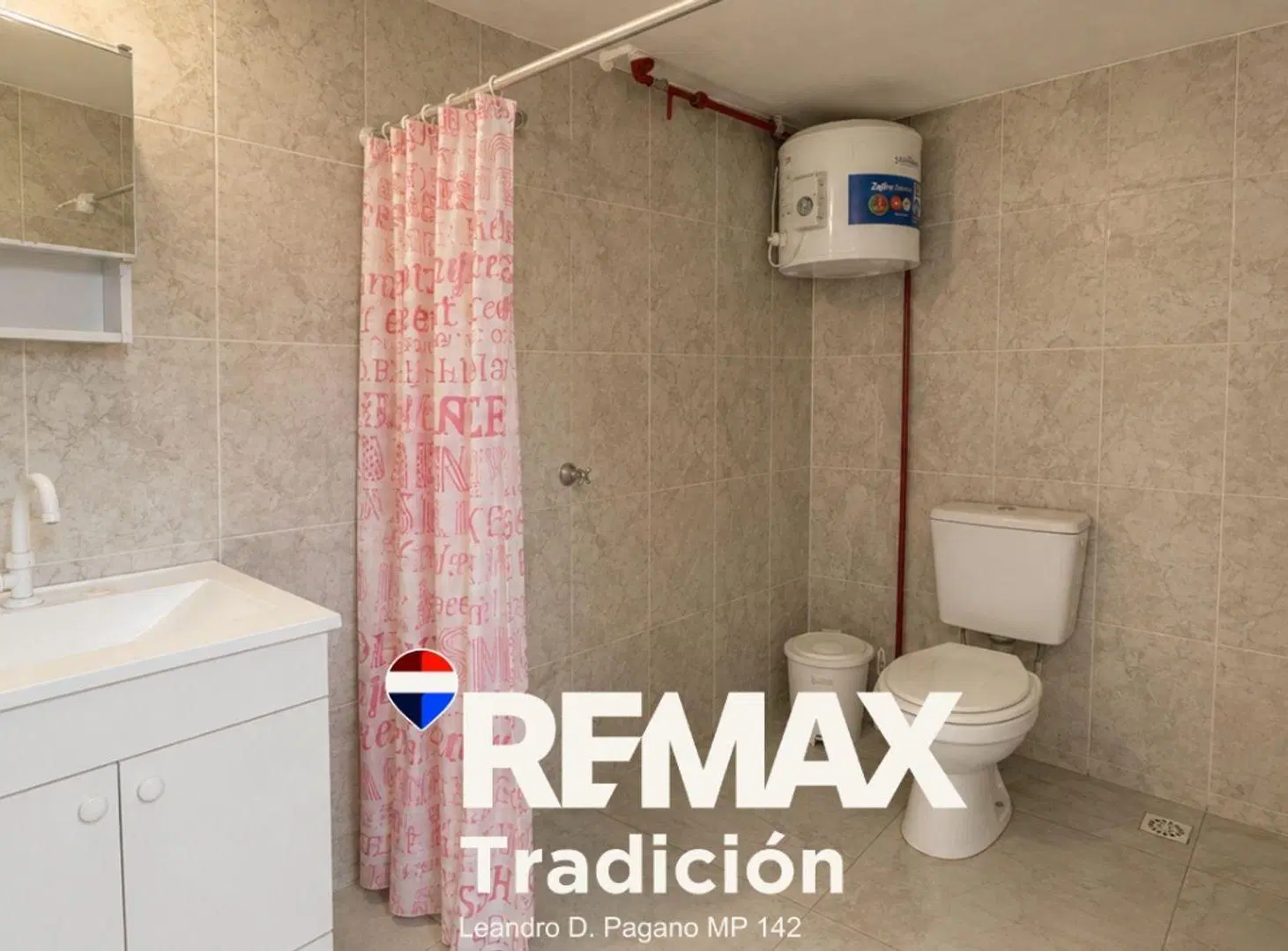 LOCAL COMERCIAL CON GALPON- VENTA - MAKALLE 8