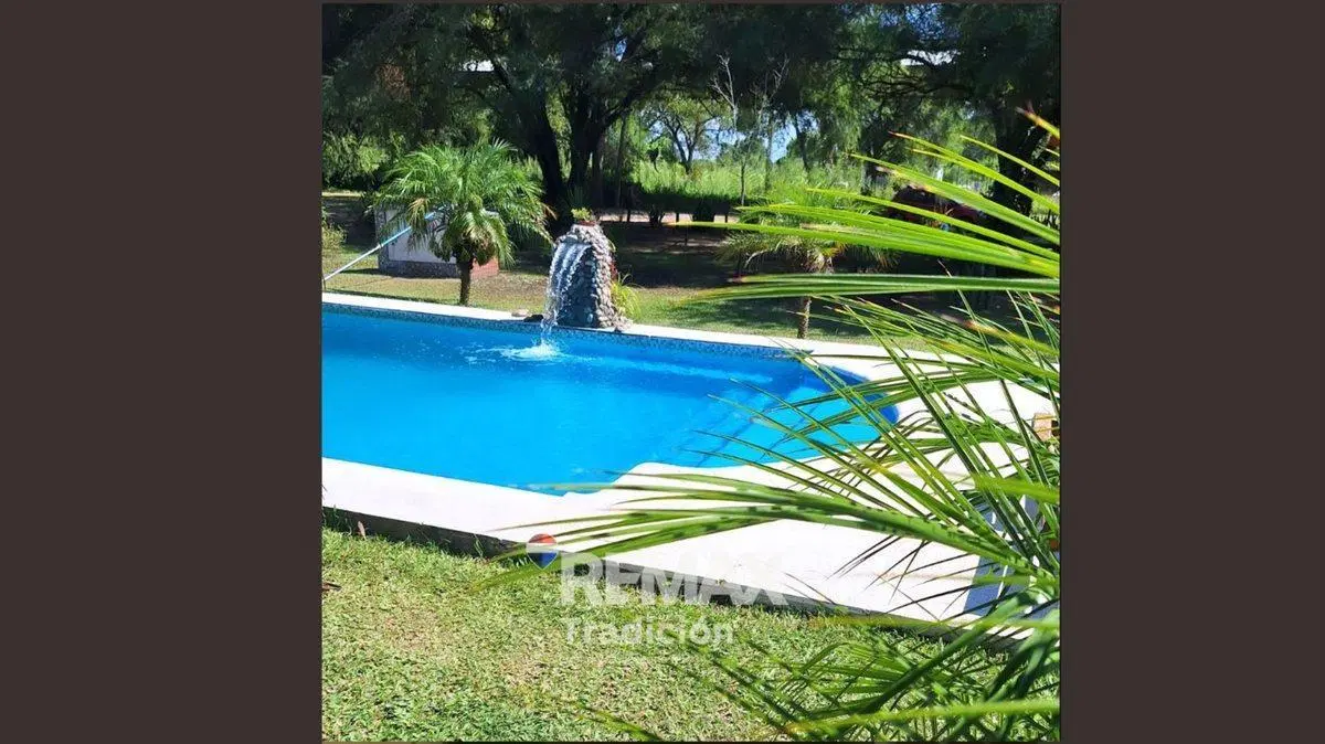 Quinta en venta en Cnia Benitez 8000 mts2 + salón. 8