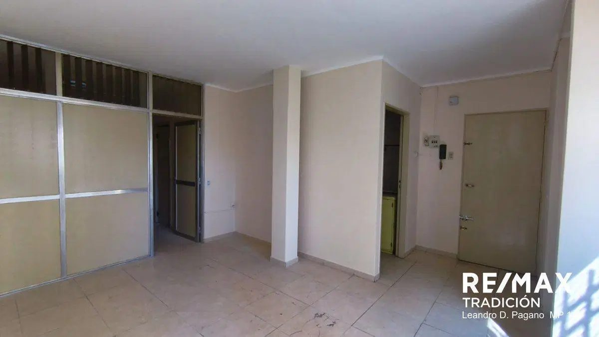 Departamento Venta 2 dorm. Microcentro Rcia Chaco 2