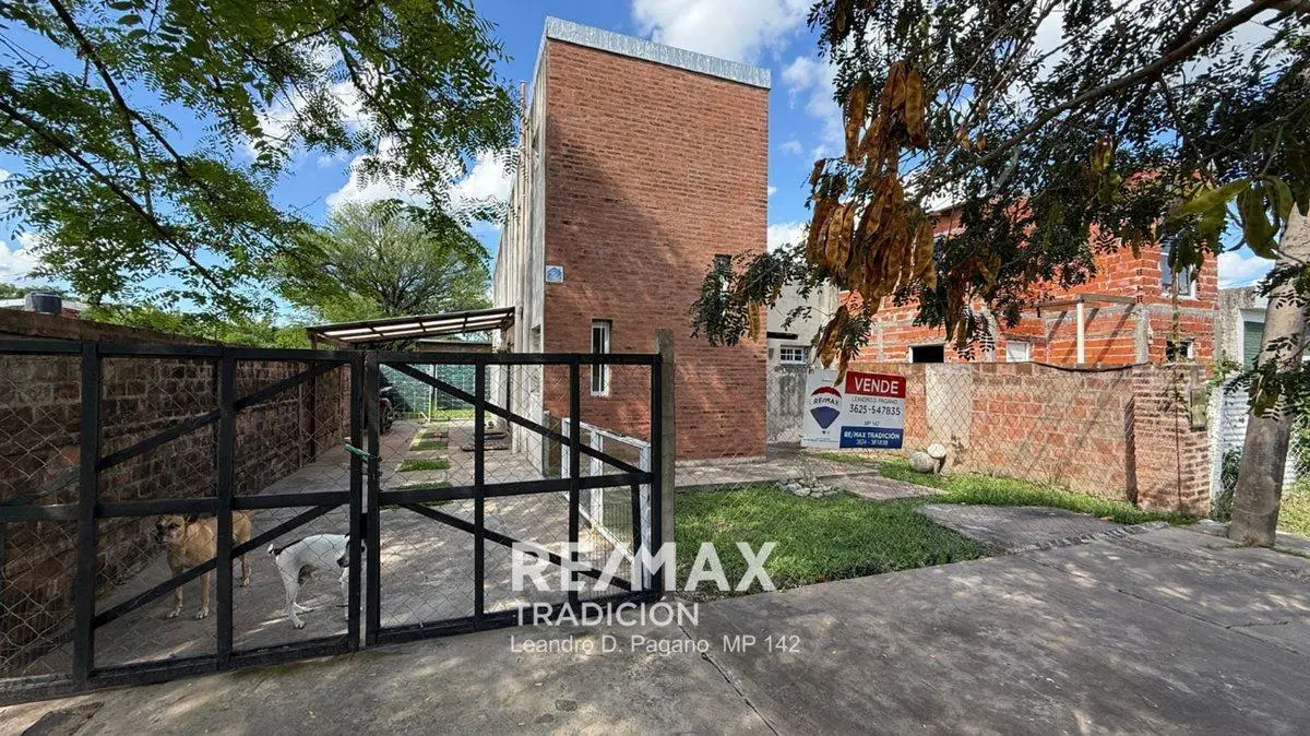 Casa en venta en Barranqueras. 400 mts2, 2 hab. 3