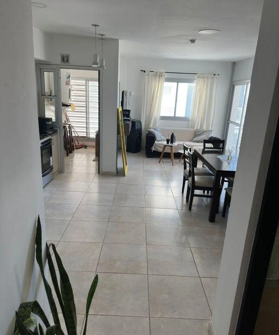 Venta departamento 3 dormitorios amoblado en Rcia. 2