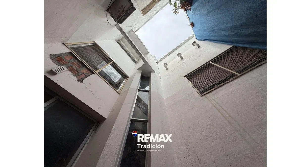 Casa 5 dorm. en venta – Resistencia – Patio amplio 8