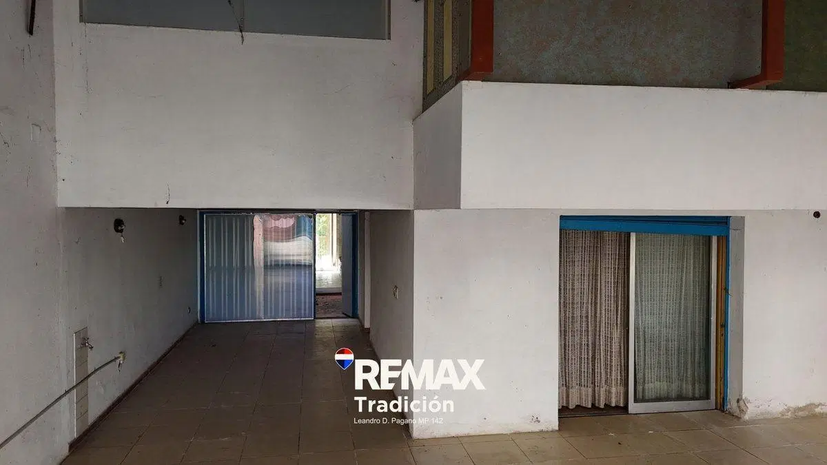 Casa 5 dorm. en venta – Resistencia – Patio amplio 2