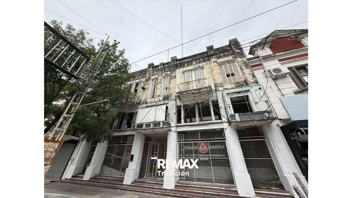 Local comercial en venta – Arturo Illia – 1750 m² 2