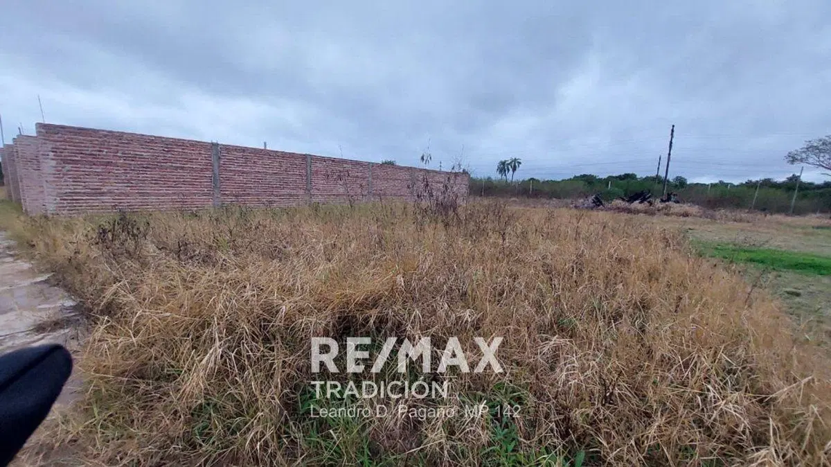 Terreno en venta Barrio Santa Lucía ex  B insssep 5