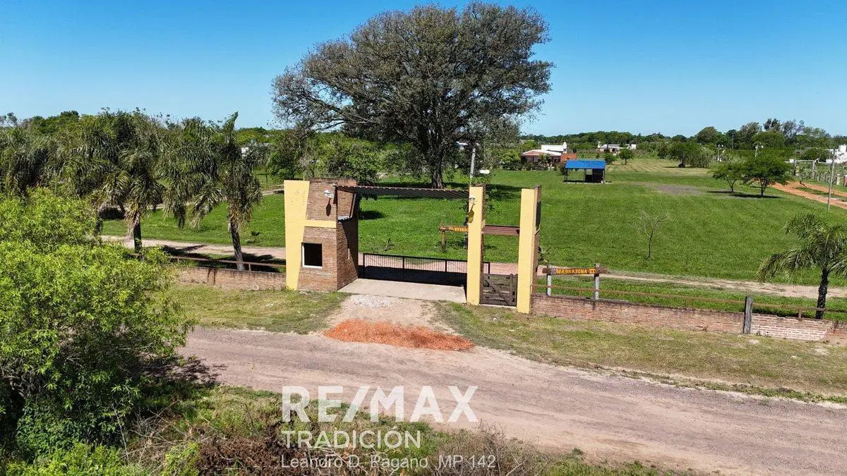 TERRENO EN VENTA  EN COLONIA BENITEZ MADRAJONA II 4