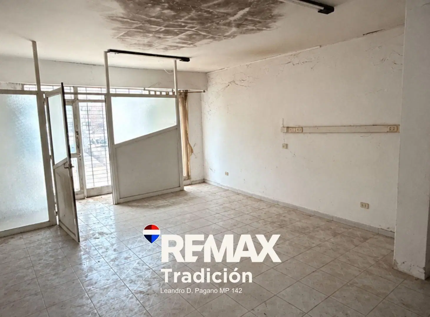LOCAL COMERCIAL EN VENTA CENTRO DE RESISTENCIA 4