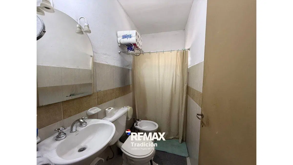 Casa 3 dorm en Venta en Av Coronel Falcon. 5